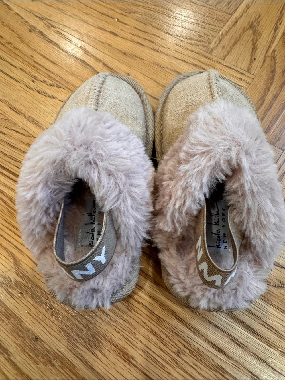 Kids Nicole Miller Cozy Faux-Fur Lined Slippers Tan Sz toddler 7c LIKE NEW!